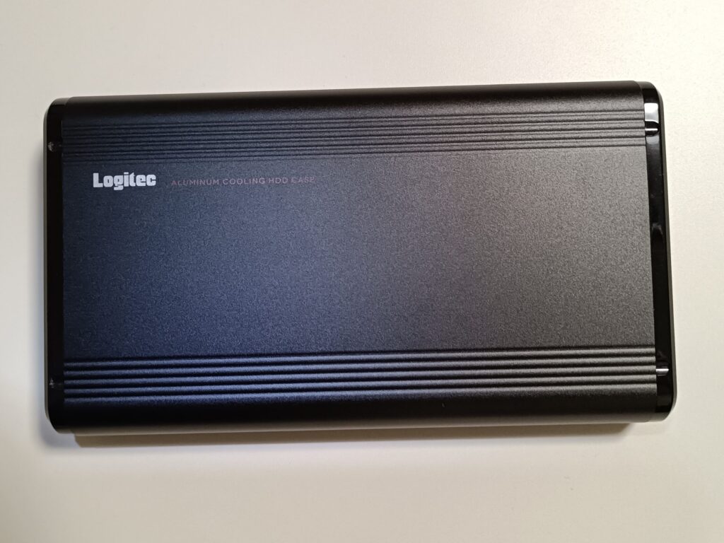 ロジテックのHDDケース　表