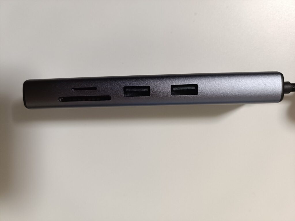 UGREEN 7-in-1 USB-C PD ハブ 右側面