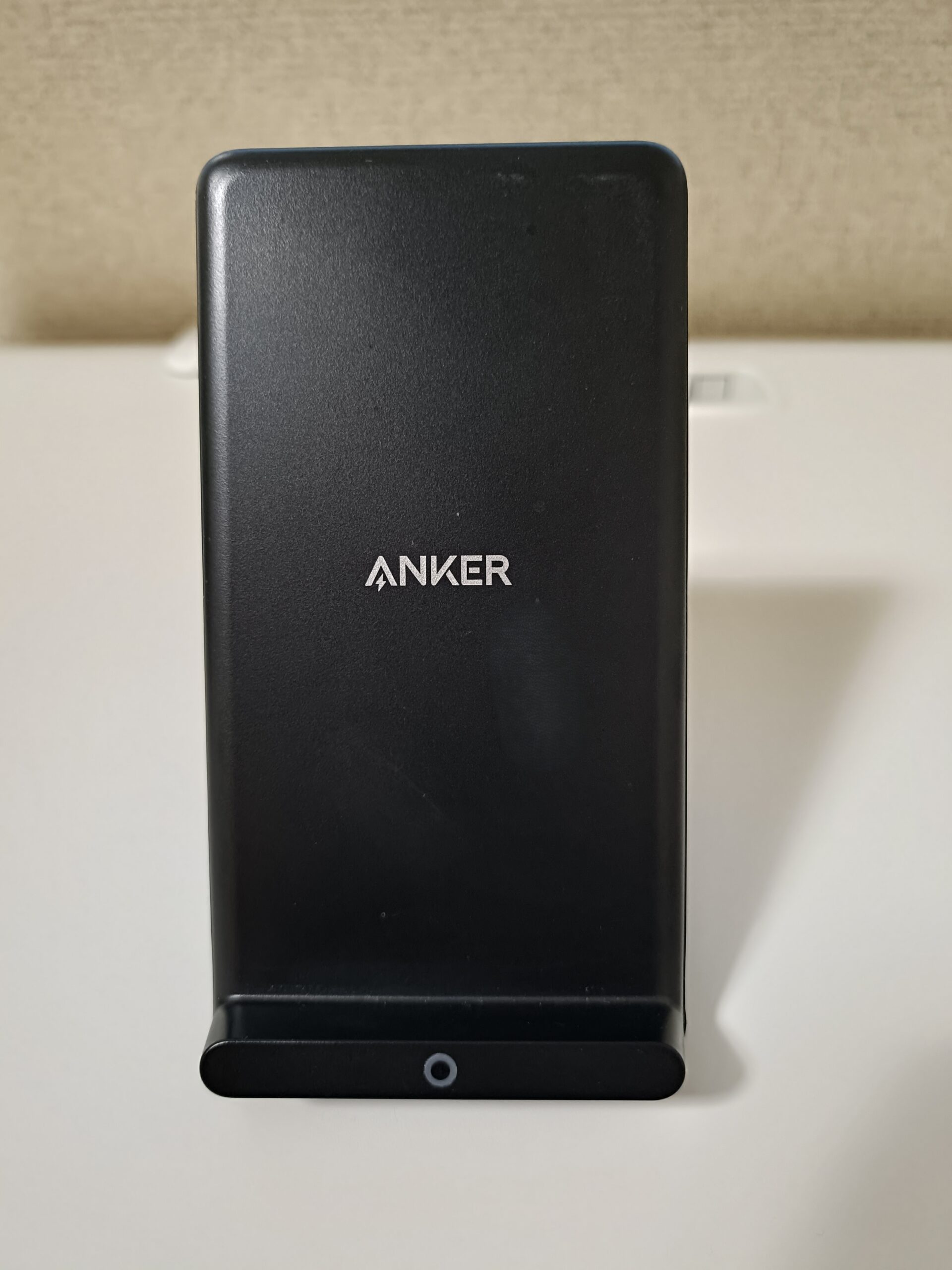 Anker PowerWave 10 Stand ワイヤレス充電器 置く前